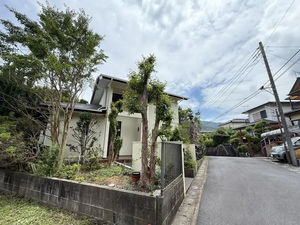 Slide 4
