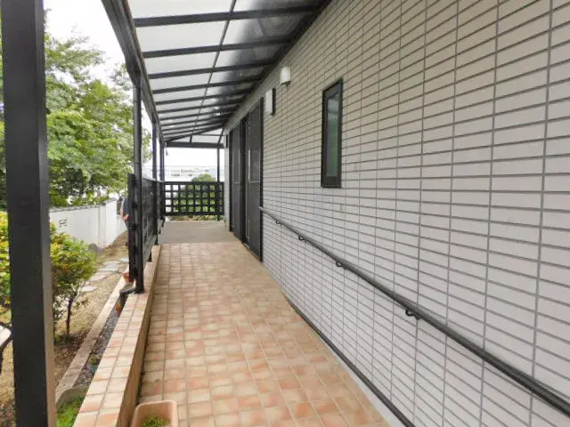 Slide 3