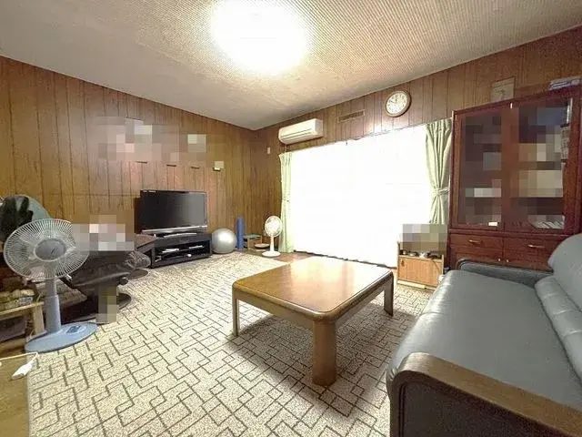 Slide 4