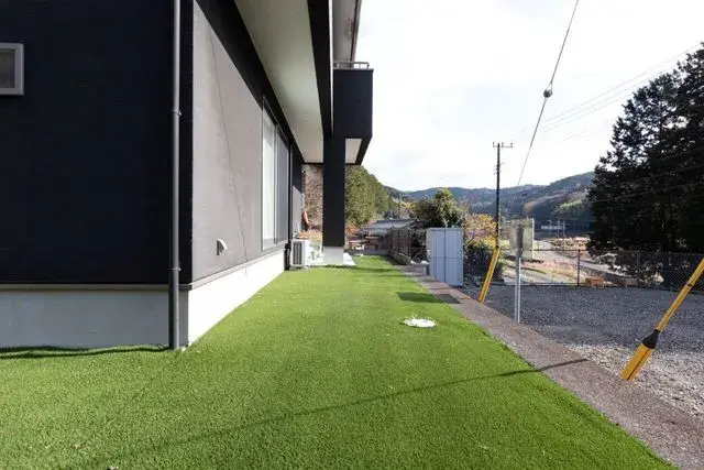 Slide 4