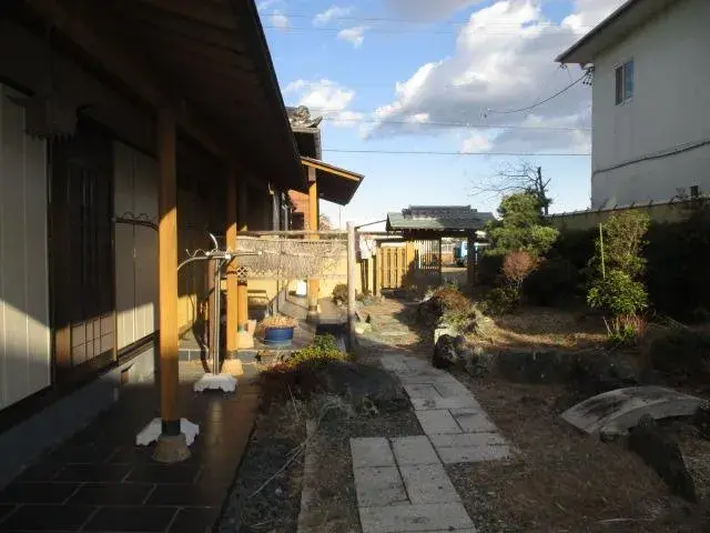 Slide 4
