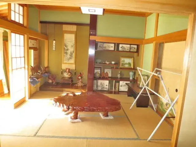 Slide 4