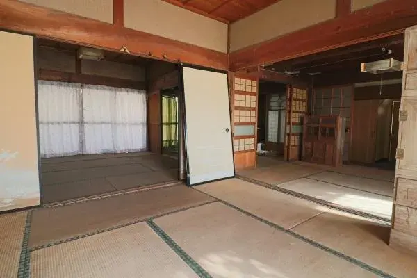 Slide 4