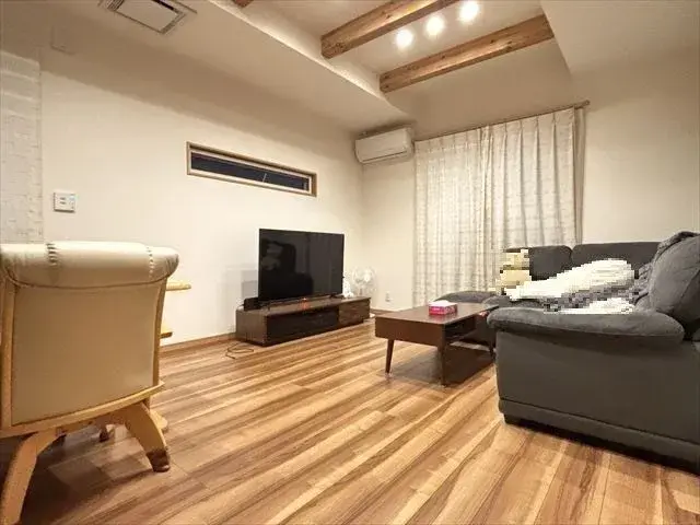 Slide 4