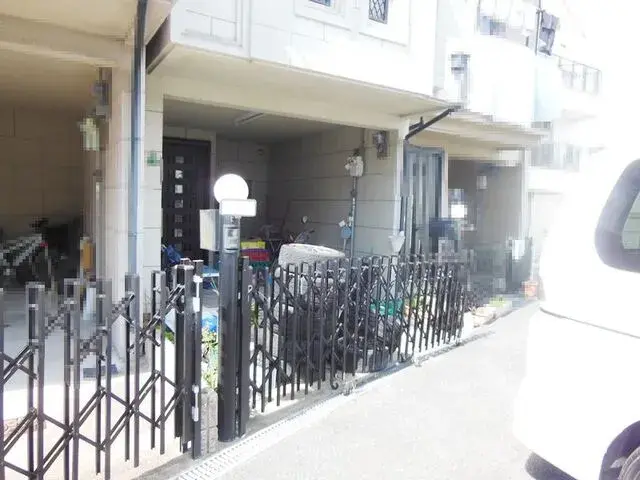 Slide 4