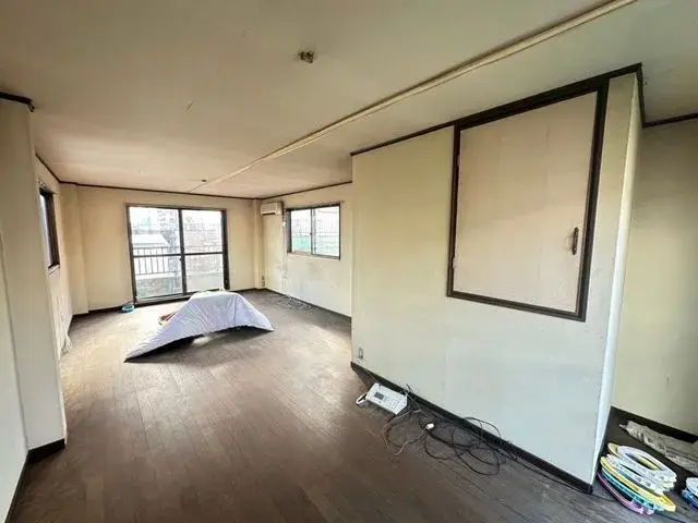 Slide 4