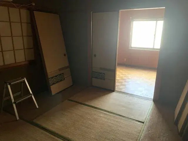 Slide 4