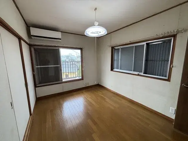 Slide 4