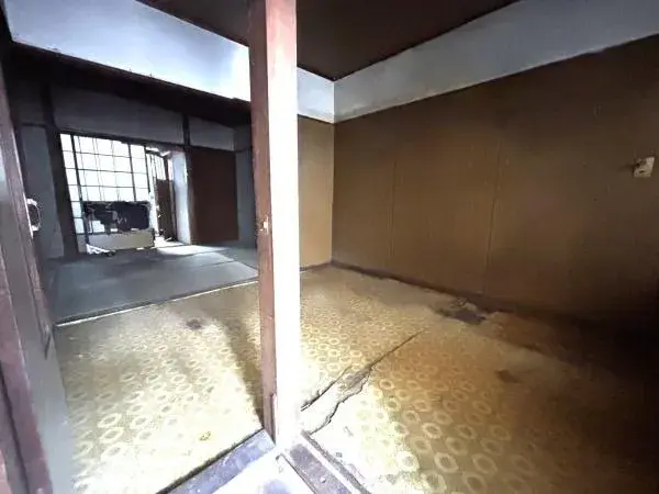 Slide 4