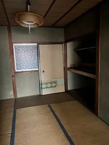 Slide 4
