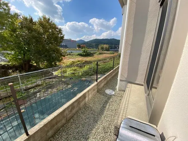 Slide 4