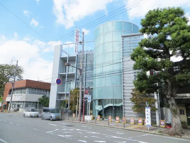 Slide 4