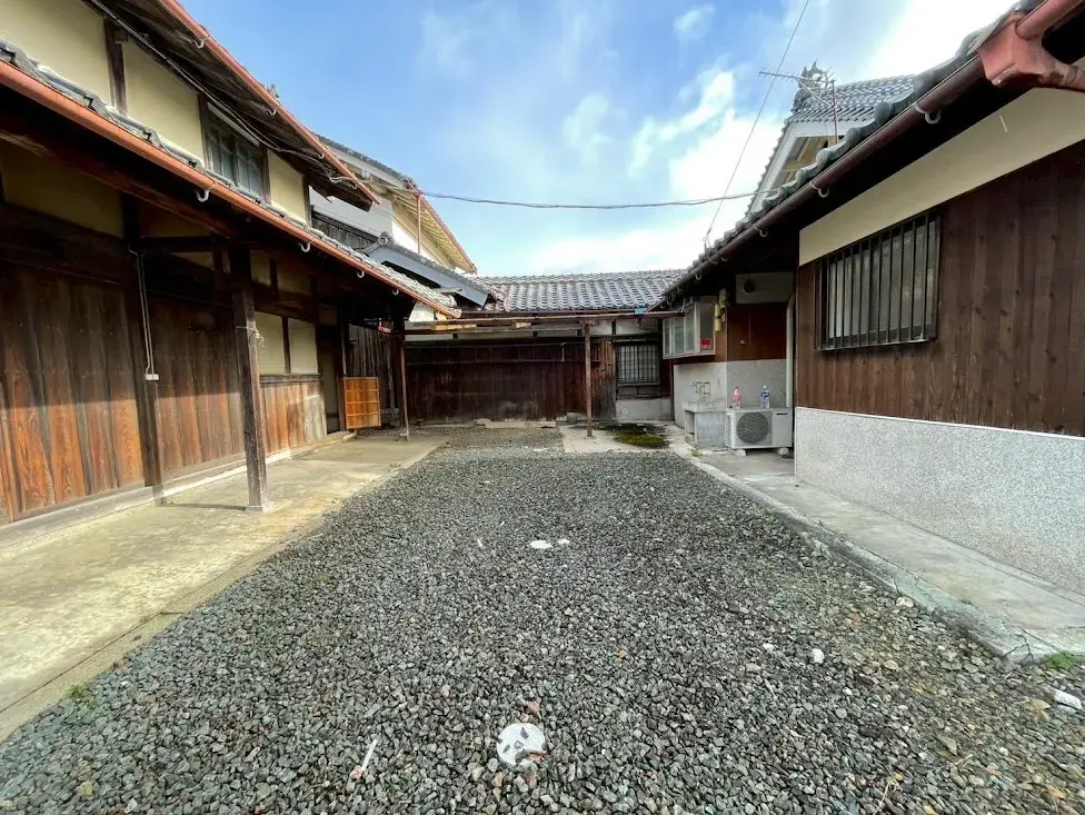 Slide 3