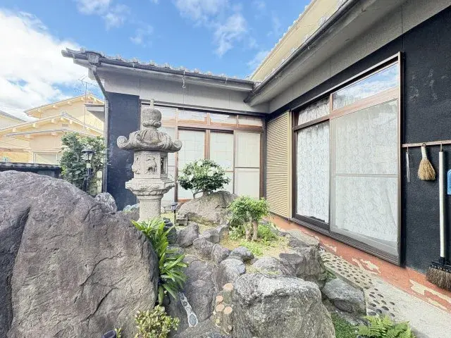 Slide 7