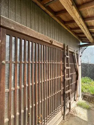 Slide 4