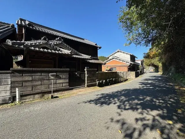 Slide 4