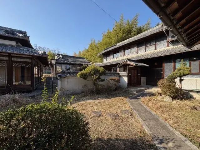 Slide 4