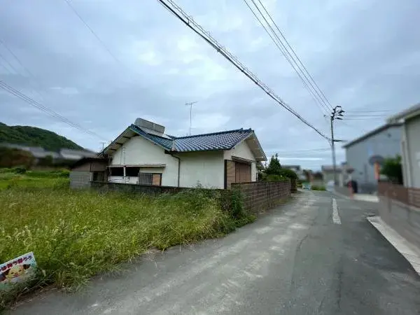 Slide 4