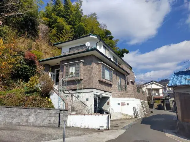 Slide 0