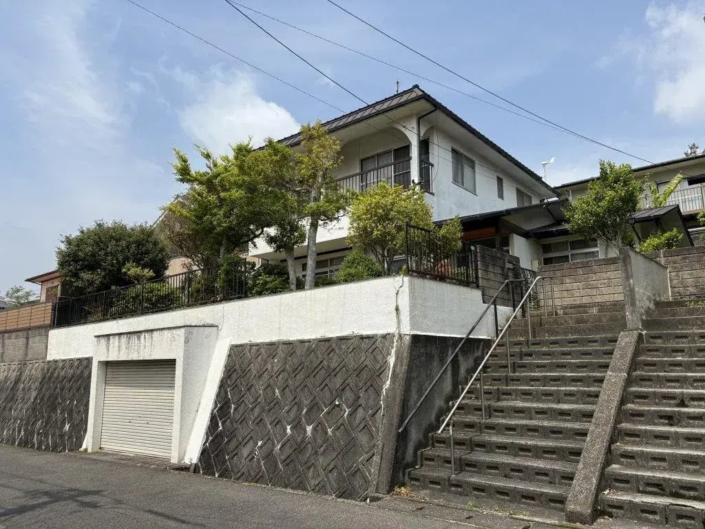Slide 0