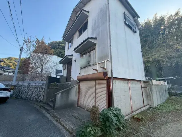 Slide 8