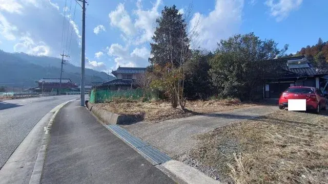 Slide 4