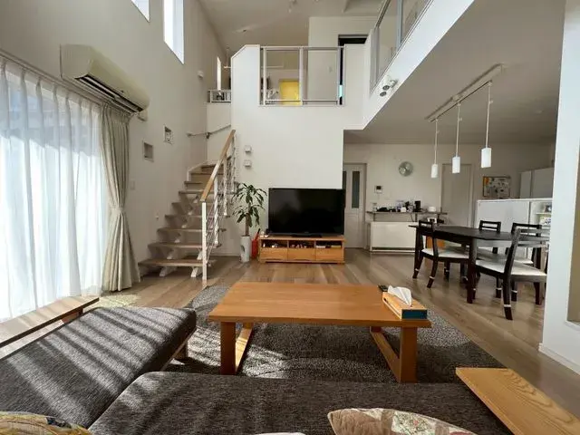 Slide 4