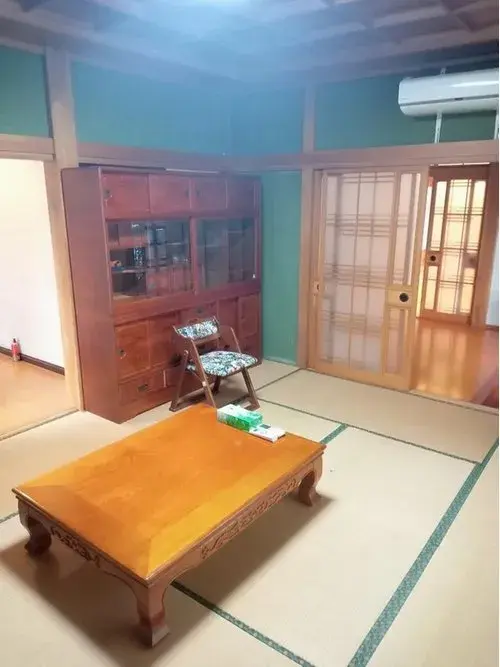 Slide 4