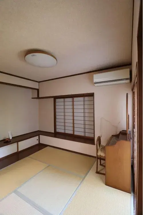 Slide 4