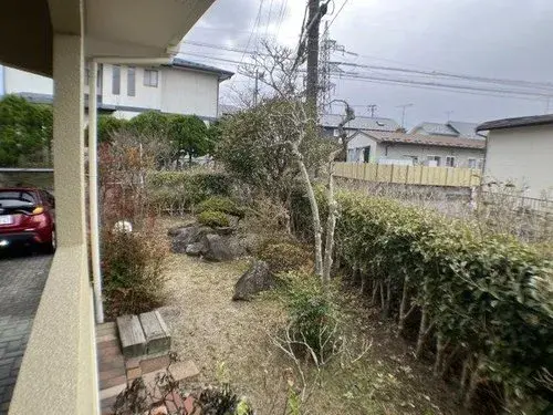 Slide 4