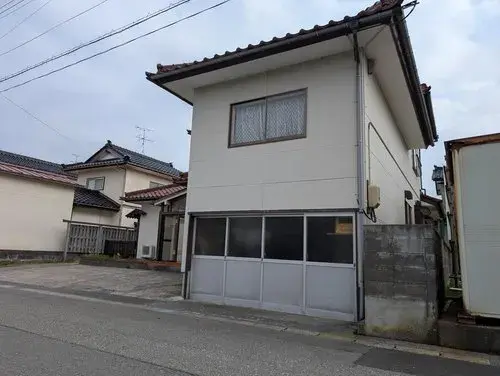 Slide 4