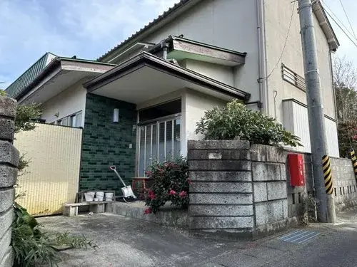 Slide 4
