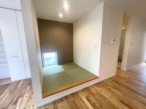 Slide 4