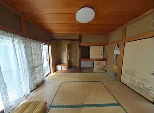 Slide 4