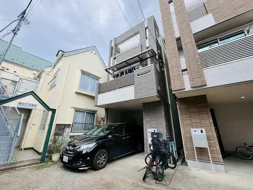 Slide 4