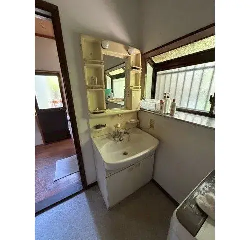 Slide 10