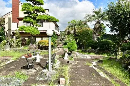 Slide 3