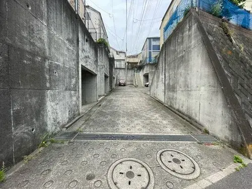 Slide 4