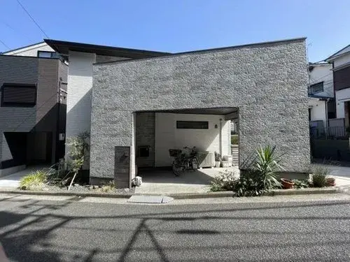 Slide 4