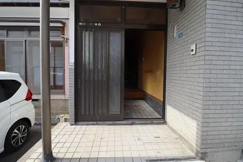 Slide 4