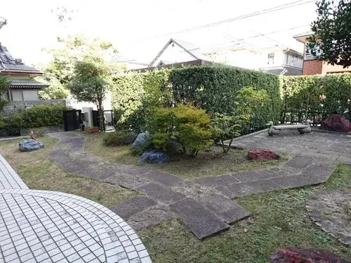 Slide 4