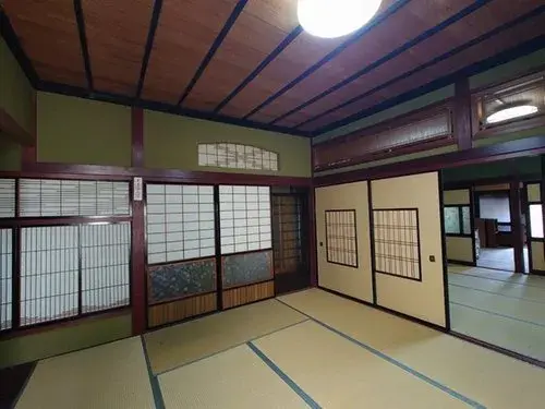 Slide 4