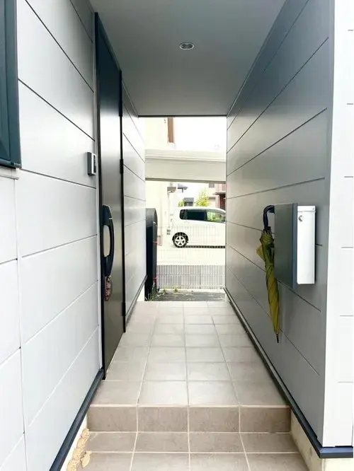 Slide 4