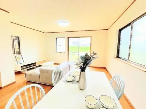 Slide 4