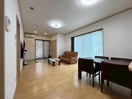 Slide 4