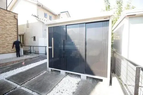 Slide 4