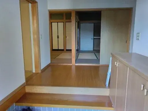 Slide 4