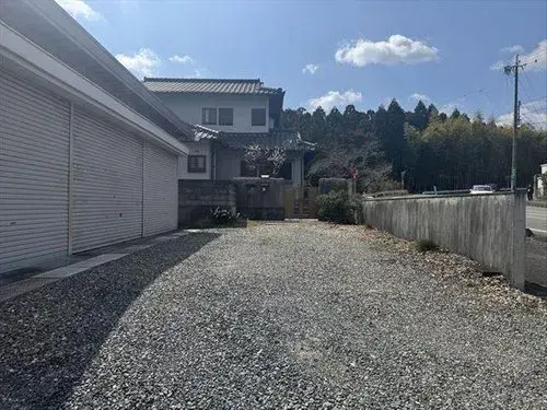 Slide 4