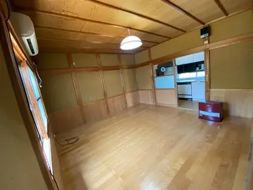 Slide 4