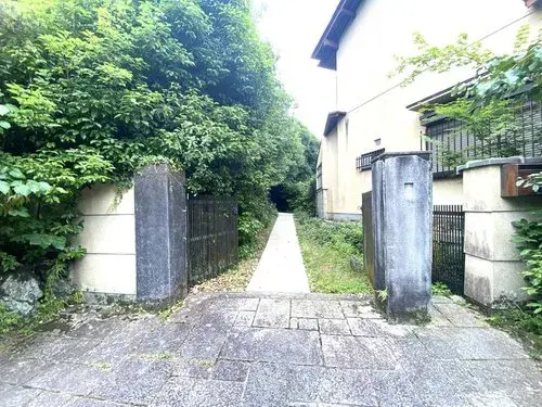 Slide 4